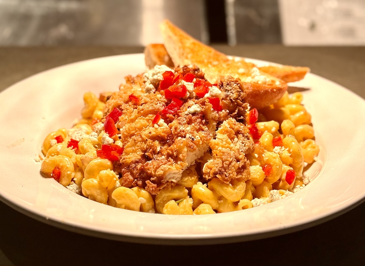 Hot-Chick-Mac